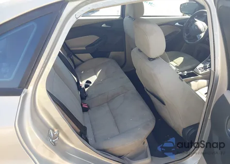 2016 Ford Focus Se from USA, damaged, VIN 1FADP3F23GL252895